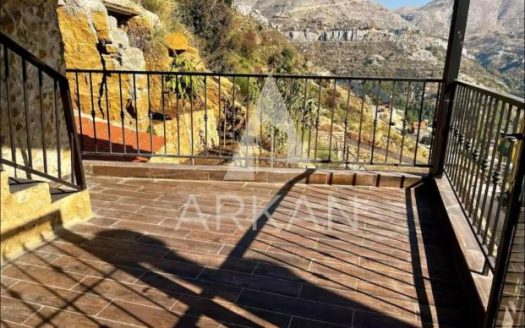 Chalet for Sale in Faraya – Panoramic View – 135 sqm + Terrace