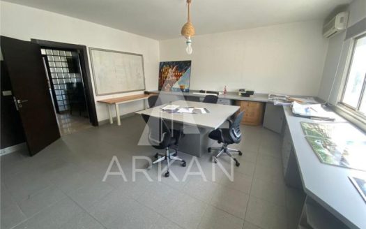 Office for Sale in Sin El Fil | 125 sqm – Fully Furnished